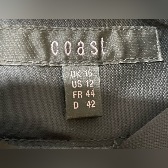 Coast Meslita structured black satin fit flared midi occasion skirt size 12 - Picture 4 of 7